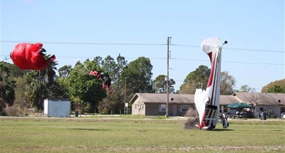 SKYDIVER today.com 1